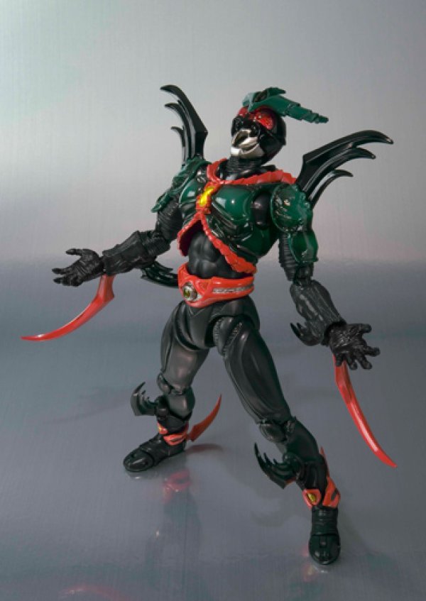 画像4: S.H.Figuarts 仮面ライダーエクシードギルス