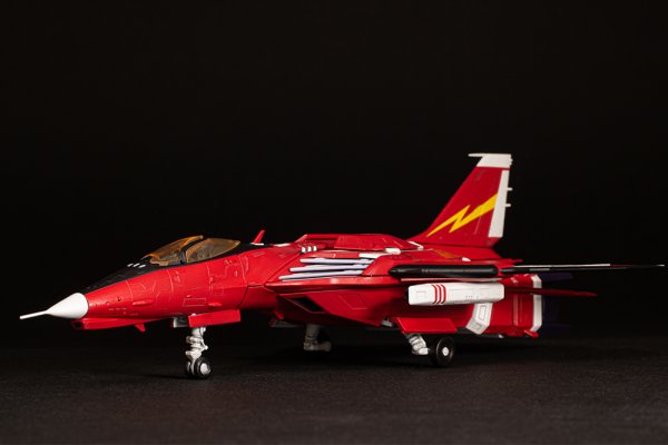 画像2: 【再販】1/100スケール プラスチックキット 『雷電V Director's Cut』 FT-00004A Azuma
