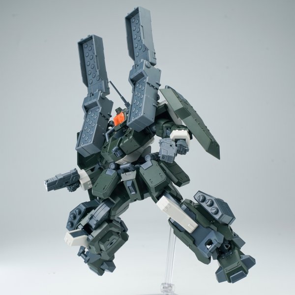 画像35: SHEIK MAINLAND ULTRA ACTION TROOPERシリーズ 轟魔(ごうま) 1/144スケール プラスチックモデルキット (レッド / グリーン)