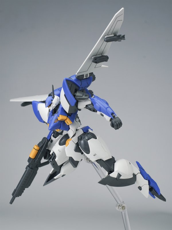 画像23: SHEIK MAINLAND ULTRA ACTION TROOPERシリーズ 雲雀(ひばり) 1/144スケール プラスチックモデルキット (ブラック×ゴールドVer. / ブルー×ホワイトVer.)
