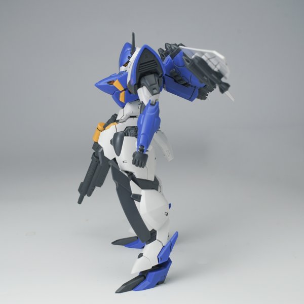 画像21: SHEIK MAINLAND ULTRA ACTION TROOPERシリーズ 雲雀(ひばり) 1/144スケール プラスチックモデルキット (ブラック×ゴールドVer. / ブルー×ホワイトVer.)
