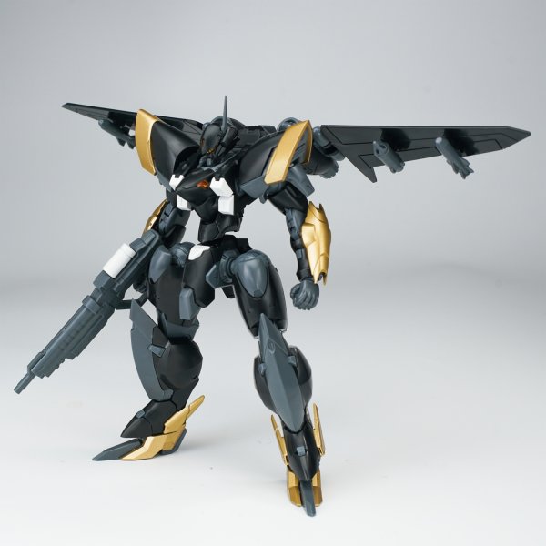 画像3: SHEIK MAINLAND ULTRA ACTION TROOPERシリーズ 雲雀(ひばり) 1/144スケール プラスチックモデルキット (ブラック×ゴールドVer. / ブルー×ホワイトVer.)