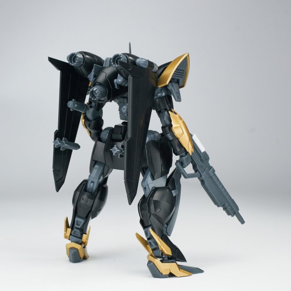 画像7: SHEIK MAINLAND ULTRA ACTION TROOPERシリーズ 雲雀(ひばり) 1/144スケール プラスチックモデルキット (ブラック×ゴールドVer. / ブルー×ホワイトVer.)