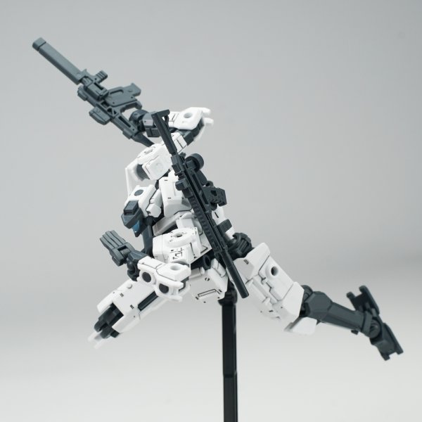 画像21: SHEIK MAINLAND 3 min project(スリーミニッツプロジェクト)シリーズ FENRIR(フェンリル) 1/18スケールプラスチックモデルキット (レッド / オレンジ / ホワイト / 水色)