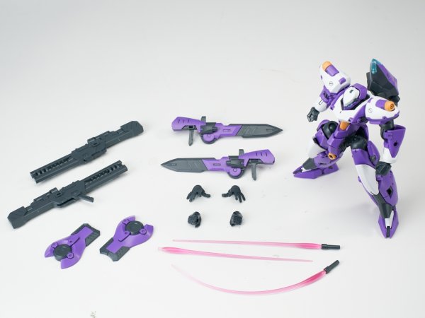 画像25: SHEIK MAINLAND ULTRA ACTION TROOPERシリーズ Franz-α(フランツアルファ) 1/144スケールプラスチックモデルキット (ホワイト×ブルー / レッド×ホワイト / ブラック×ブルー / パープル×ホワイト)