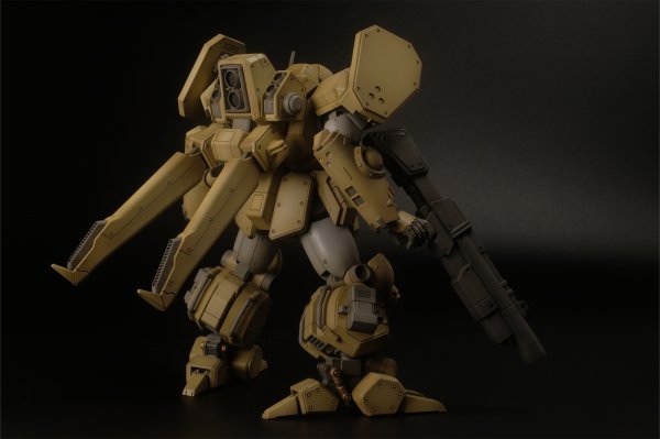 画像2: 【再販】1/35スケールプラスチックキット 『重装機兵レイノス』 AS-5E3レイノス（陸戦仕様） [リニューアルVer.]