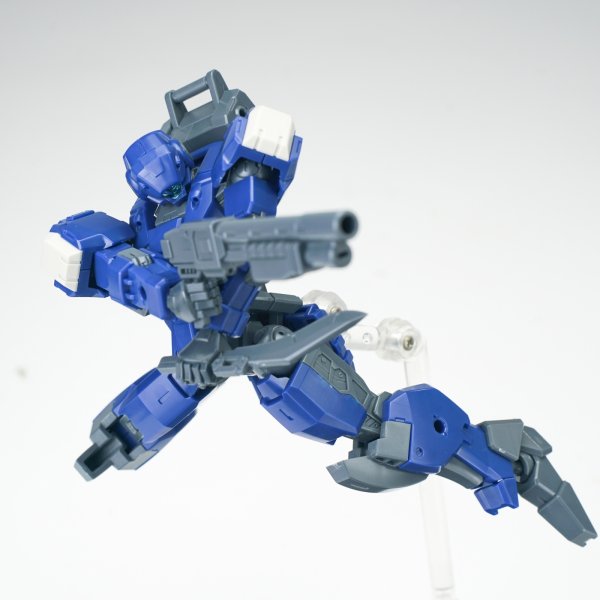 画像17: SHEIK MAINLAND ULTRA ACTION TROOPERシリーズ V-gilante(ヴィジラント) 1/144スケールプラスチックモデルキット (レッド / ブラック / ブルー / グリーン / ホワイト)
