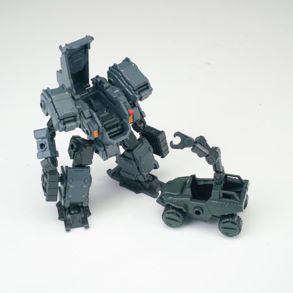 画像8: SHEIK MAINLAND 3 min projectシリーズ ヤマネコ戦闘車&ヤマアラシ戦闘車 1/18スケールプラスチックモデルキット (ブラック / グレー / グリーン)