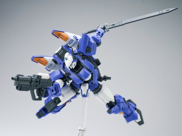 画像4: SHEIK MAINLAND ULTRA ACTION TROOPERシリーズ stag(スタッグ)II式 1/144スケールプラスチックモデルキット (ブルー / グレー)