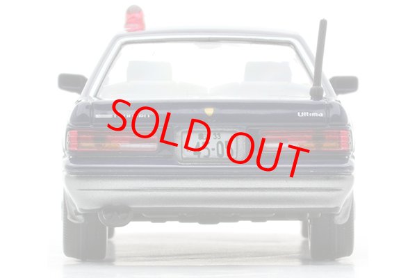 画像4: 1/64スケール トミカリミテッド ヴィンテージ NEO あぶない刑事03 日産レパード アルティマ ターボ(紺) (4)