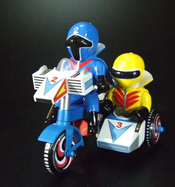 画像9: EX三輪車 秘密戦隊ゴレンジャーシリーズ (アカレンジャー Bタイプ / アオレンジャー＋キレンジャー Bタイプ / ミドレンジャー＋モモレンジャー Bタイプ) (9)