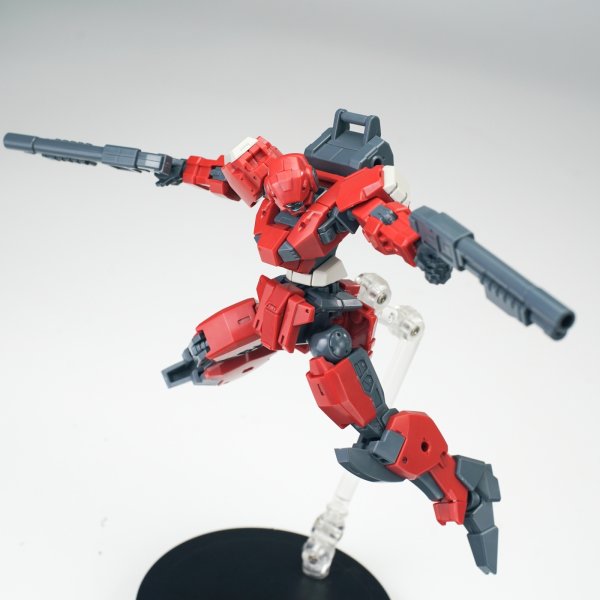 画像4: SHEIK MAINLAND ULTRA ACTION TROOPERシリーズ V-gilante(ヴィジラント) 1/144スケールプラスチックモデルキット (レッド / ブラック / ブルー / グリーン / ホワイト) (4)