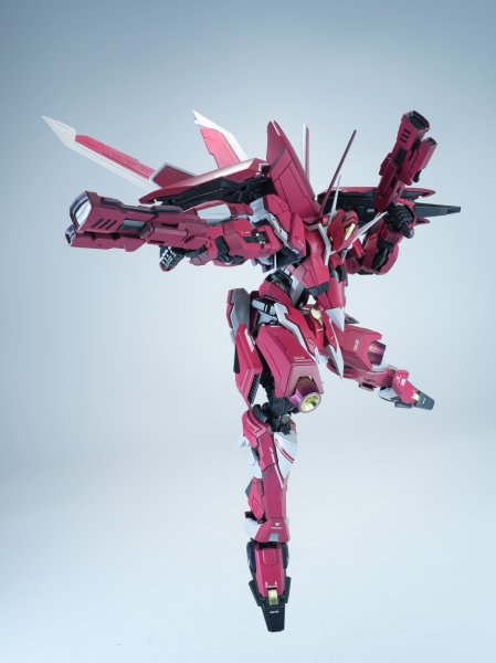 画像9: 喜玩社 龍魂戦機シリーズ J-20 蒼威 燼赤鎏金(じんせきりゅうきん)Ver. プラスチックモデルキット (9)