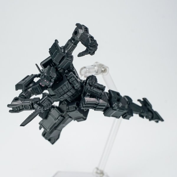 画像4: SHEIK MAINLAND 3 min project(スリーミニッツプロジェクト)シリーズ FENRIR(フェンリル)突撃型 1/18スケールプラスチックモデルキット (ブラック / グリーン / イエロー / ブルー / レッド / ディープシルバー) (4)